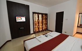 Lake View Hotel